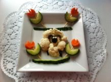 Buffet Deko: Blumenkohlschaf mit Blümchen