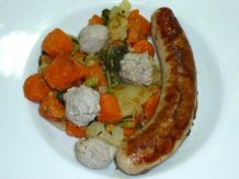 Bratwurst gebraten und als Klößchen