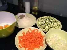 Vegetarische Karotten-Zucchini-Frittata mit Parmesan