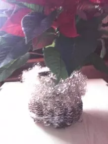 Weihnachtlicher Blumenübertopf