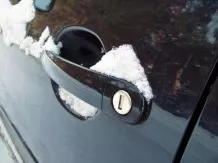 Auto Türschloss eingefroren - was tun?