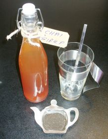 Orientalischer Sirup für Tee und Kaffee