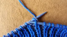 Strickmuster - zweifarbiges Halbpatent