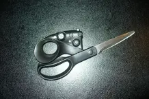 Schneiderschere mit Laserschnittführung