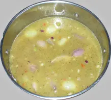 Viererlei Zwiebelsuppe mit Petersilien-Hackklößchen