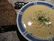 Feine Chicoree-Creme-Suppe