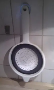 Großes Küchensieb - schmales Küchensieb