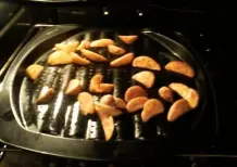 Pommes kalorienarm und knusprig zubereiten