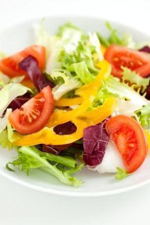 Salatteller mit Extra-Biss
