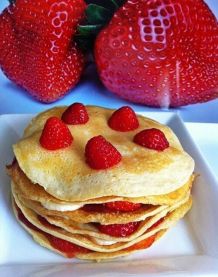 Erdbeer-Bananen-Pfannkuchen