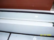 Klebereste von Fliegengitter entfernen