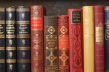 Antiquarische Bücher im Internet finden