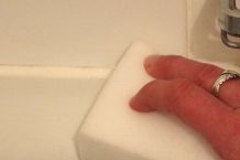 Silikon mit Schmutzradierer entfernen