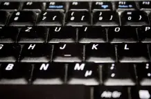 Tastatur in der Spülmaschine reinigen
