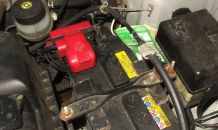 Leere Autobatterie