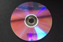 Kratzer auf CDs mit Autopolitur entfernen