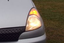 1 x 1 des Autofahrens. Regelmäßige Funktionsprüfung