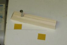 Doppelklebeband als Helfer für genaues Arbeiten