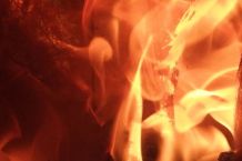 Holzfeuer bzw. Kaminfeuer entfachen - fast ohne Rauch