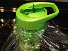 Flaschen, Behälter und Tuben auslaufsicher transportieren