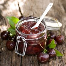 Sauerkirsch-Schokoladen-Marmelade