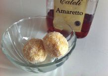 Leckere Schneebälle mit Amaretto
