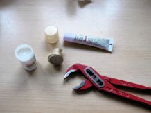 Kosmetikspender mit Creme auffüllen und wiederverwenden