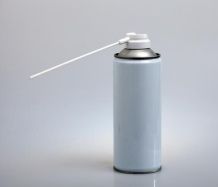 WD40 gegen quietschende Türen, festgerostete Schrauben etc.