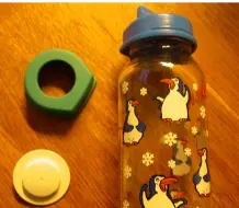 Babyfläschchen für Salatdressing