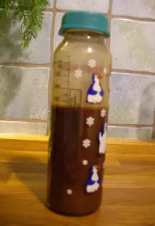 Babyfläschchen für Salatdressing