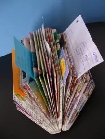 Upcycling: Notizhalter aus Katalog oder kleiner Kladde