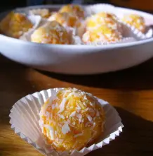 Orange-Mandel-Kokos-Praline
