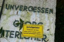 Grabstein kaputt - was ist zu tun?