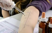 Allergie: was hilft gegen Heuschnupfen & Hausstaubmilben