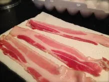 Knuspriger Bacon aus der Mikrowelle