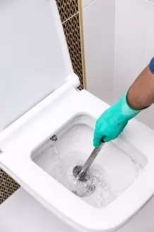Kalk im WC entfernen - mal anders