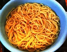 Spaghetti mit Olivenöl-Knoblauchsoße