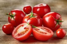 Einzelne Tomaten schnell & stromsparend häuten
