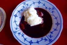Fliederbeersuppe