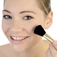 Make-Up Rand vermeiden - richtig verblendet?