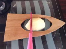 Schneidehilfe für Fächerkartoffeln