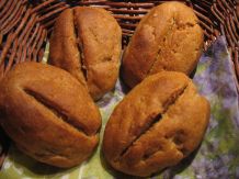 Vollkorn-Quark-Brötchen mit Sonnenblumenkernen