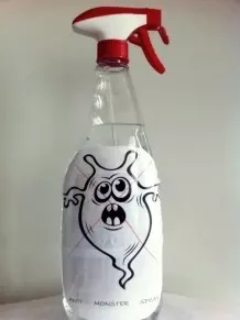 Anti-Monster-Spray für Kinder