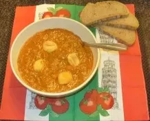 Tomaten-Käsesuppe mit Gnocchi