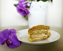 Pfannkuchentorte mit Himbeercreme