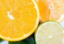 Zitronen- oder Orangensaft auf Vorrat