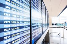 Reiserecht: Flugverspätung & überbuchte Hotels