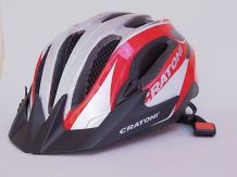 Fahrradhelm richtig aufsetzen