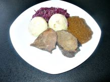 Rotweinbraten aus dem Römertopf