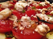 Ofentomaten mit Knoblauch, Mozzarella oder Ziegenkäse - vegetarisch